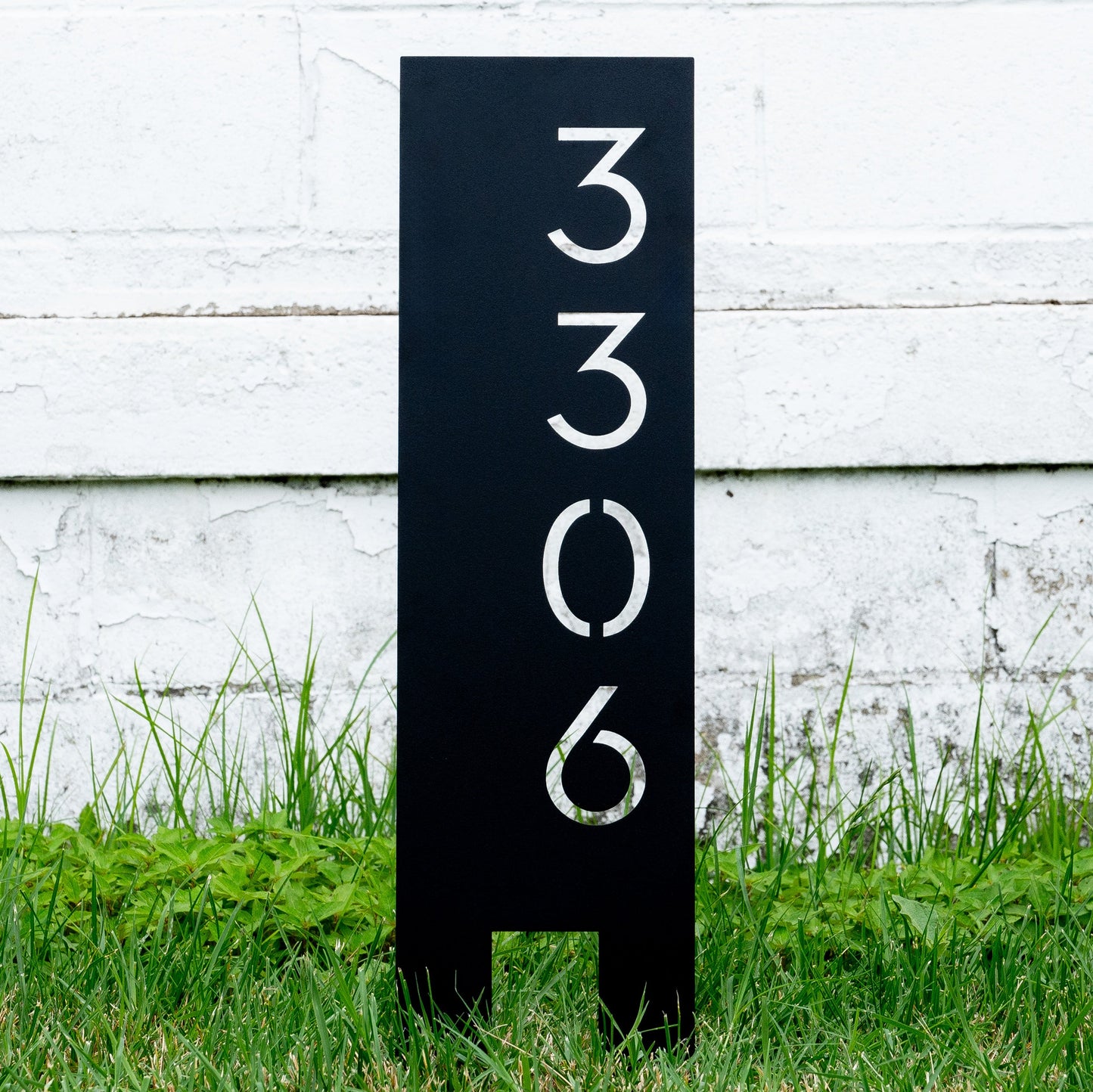 Vertical Yard Address Sign